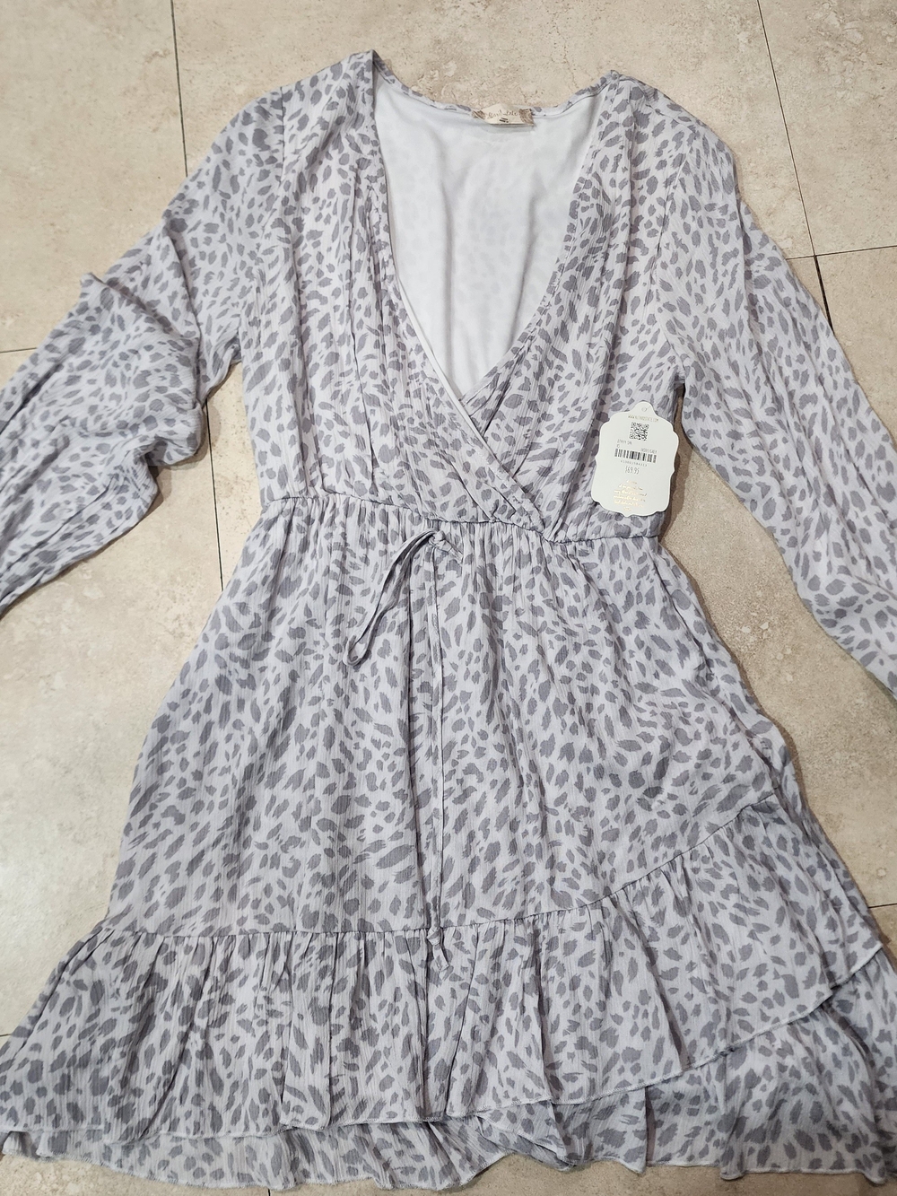 Women's Light Gray Animal Print Wrap Dress